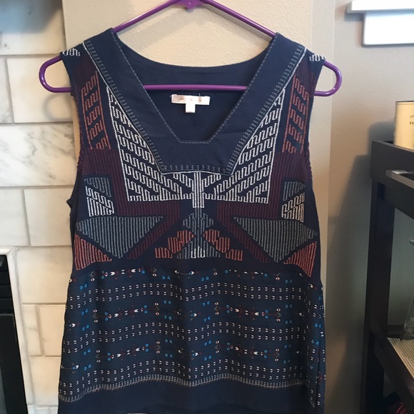 Carmelo Embroidered Top! - Picture 3 of 4